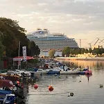Zu Den Huehnergoettern Fuer 7nae In Hs - 2nae In Ns Apartment
