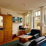 Apartment Zu Den Huehnergoettern Fuer 7nae In Hs - 2nae In Ns