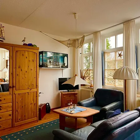 Apartment Zu Den Hühnergöttern Für 7nä In Hs