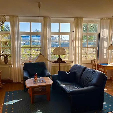 Zu Den Hühnergöttern Für 7nä In Hs Apartment